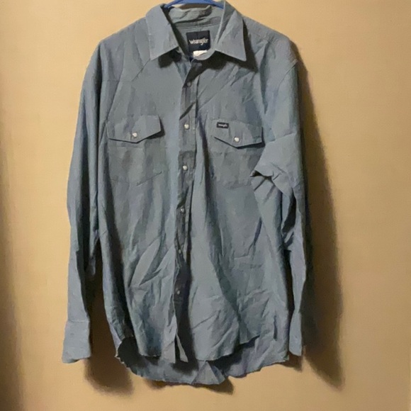 Wrangler Classic Denim Shirt - Picture 1 of 5